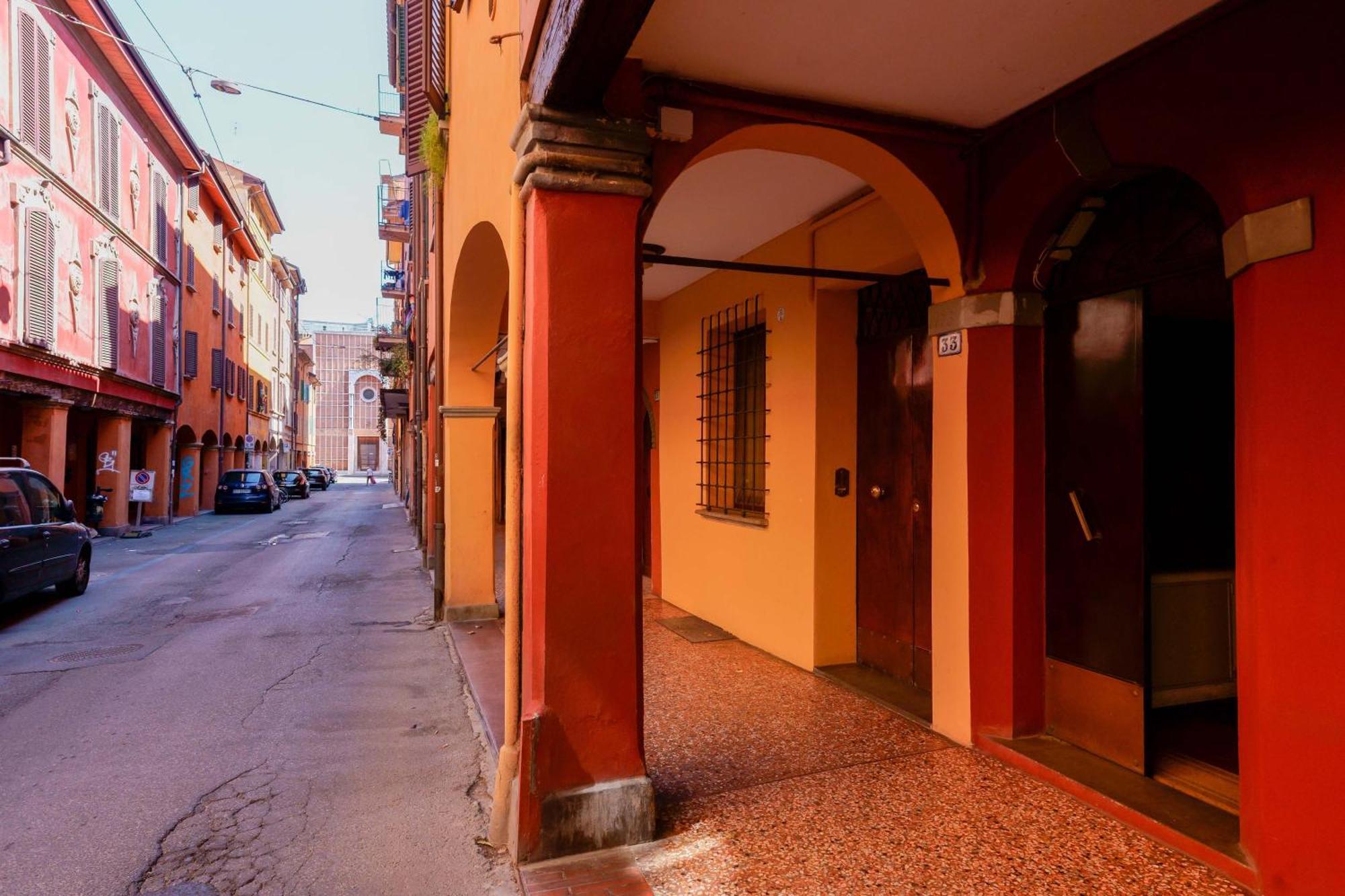 Teagarden Centro Storico Bologna Apartment ภายนอก รูปภาพ