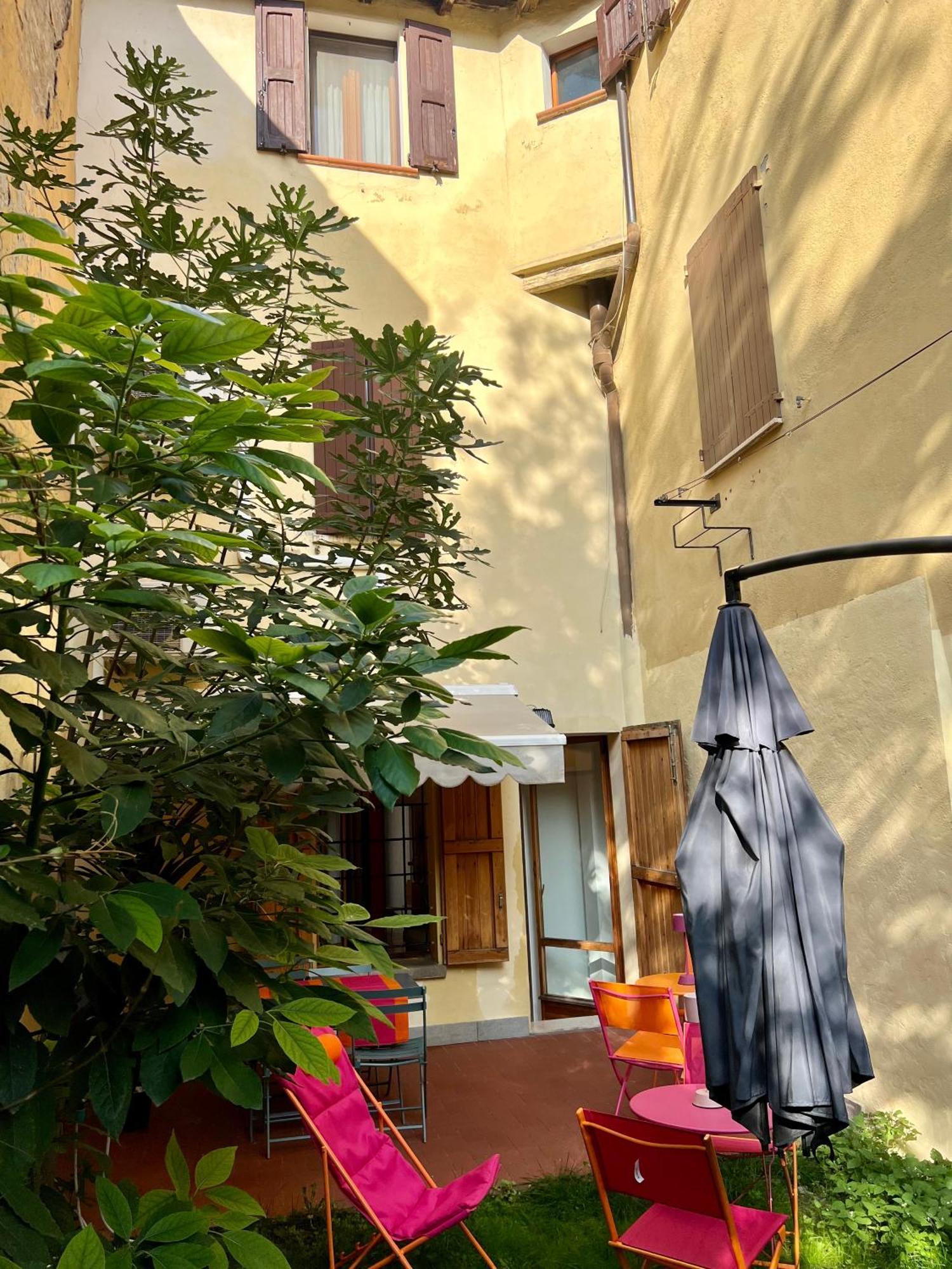 Teagarden Centro Storico Bologna Apartment ภายนอก รูปภาพ